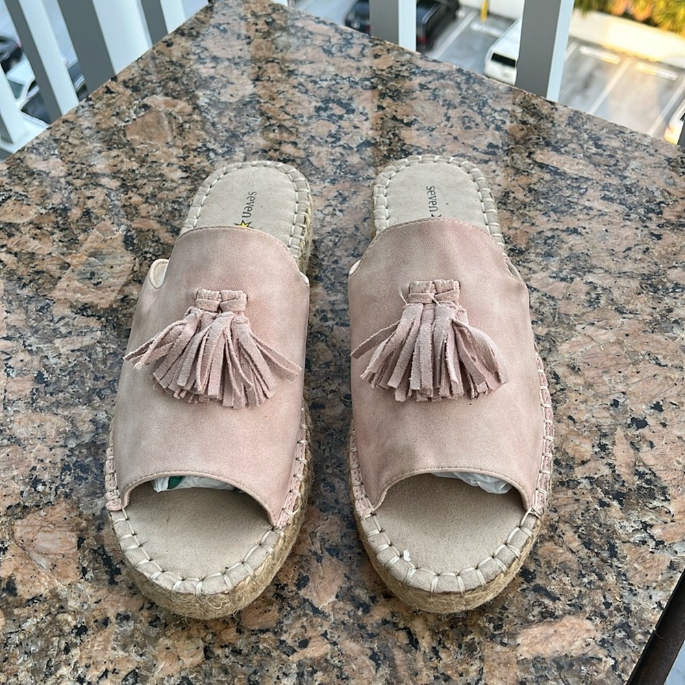 Seven Dials @lalamoonbreeze Chic Pale Pink Suede Slip on Mules Size 8M